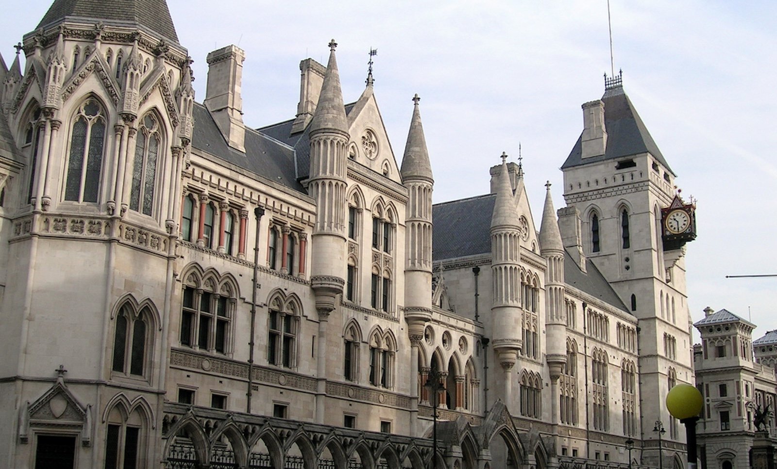 photo of the Royal Courts of Justice