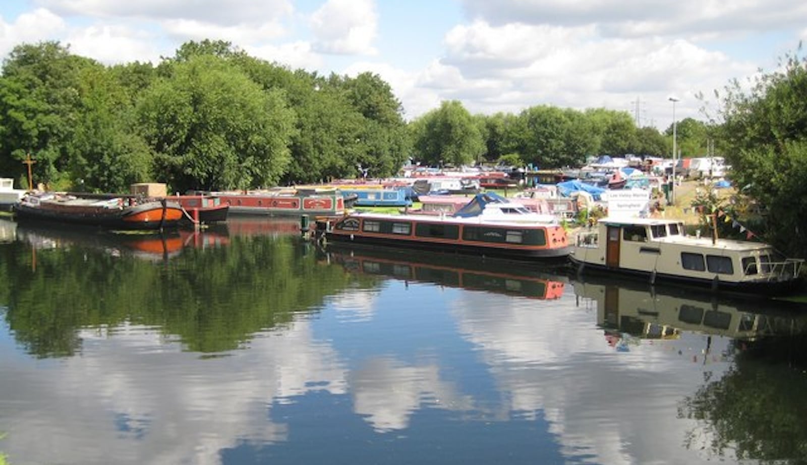 Lee Valley marina