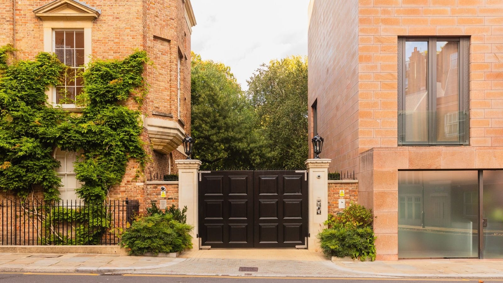 Gates of Providence House